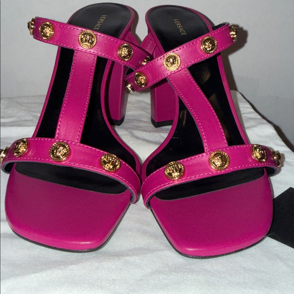 NEW Versace Fuchsia Medusa orchid 41 Vitello sandal heels - Picture 4 of 7